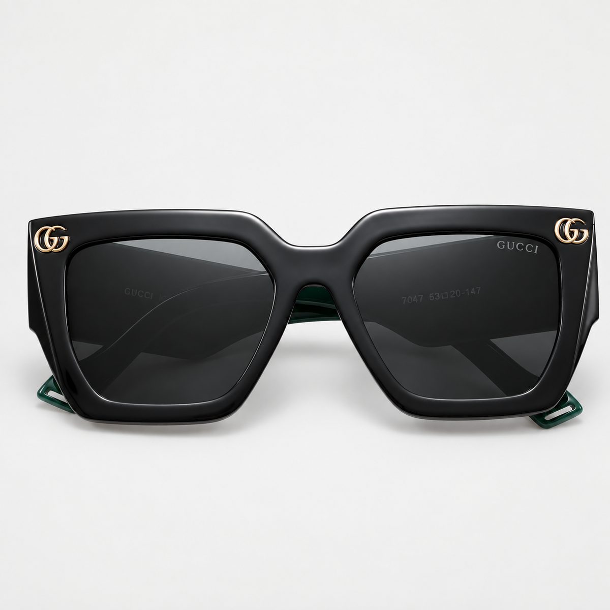 Gucci 4016 Sunglasses — studio view 6