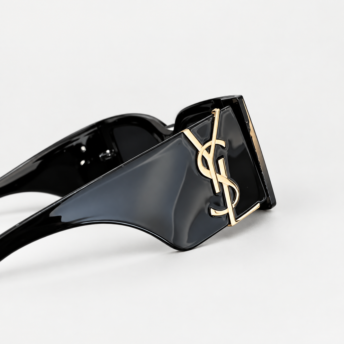 Saint Laurent Blaze SL Sunglasses — studio view 7